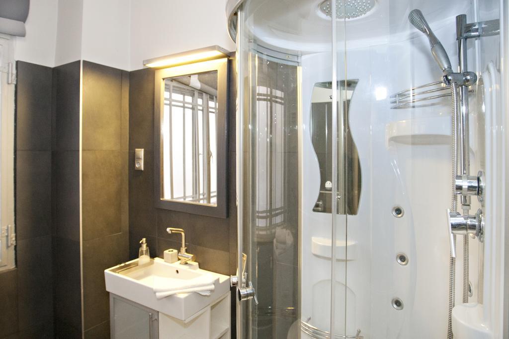 Diana Apartment On Vaci Utca Budapest Room photo