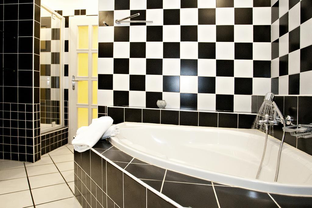 Diana Apartment On Vaci Utca Budapest Exterior photo