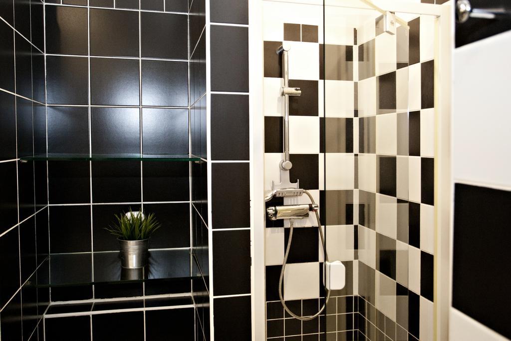 Diana Apartment On Vaci Utca Budapest Exterior photo