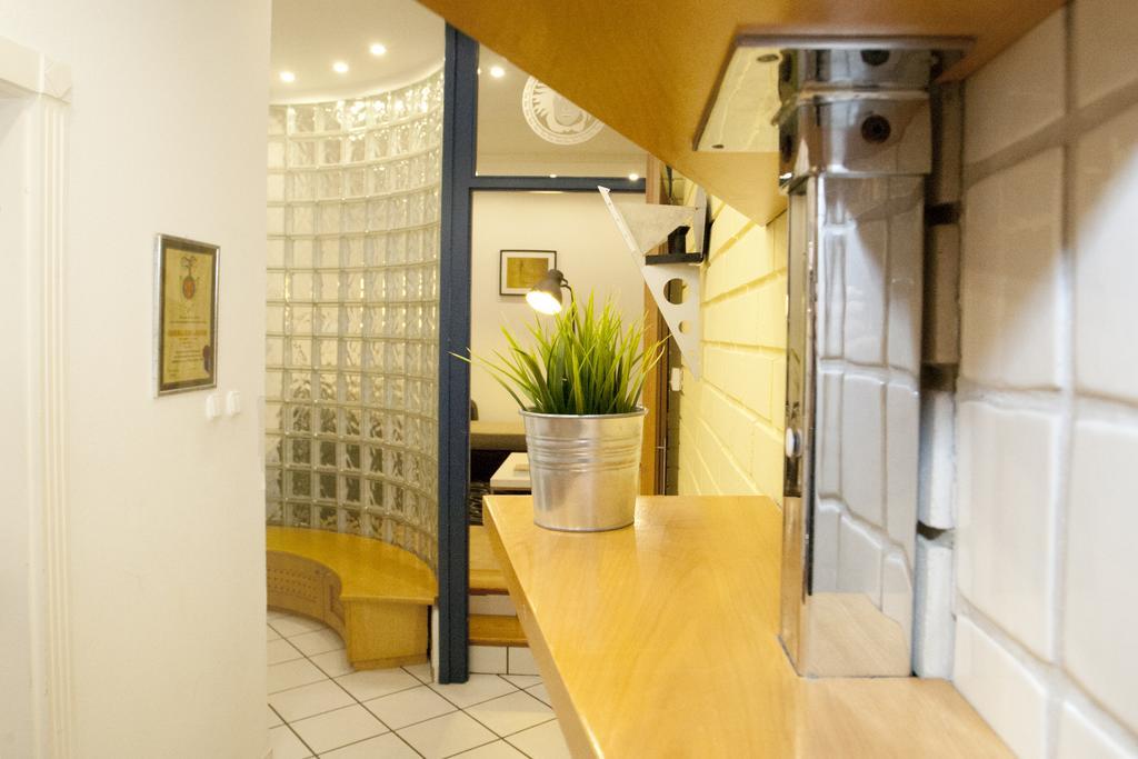 Diana Apartment On Vaci Utca Budapest Exterior photo