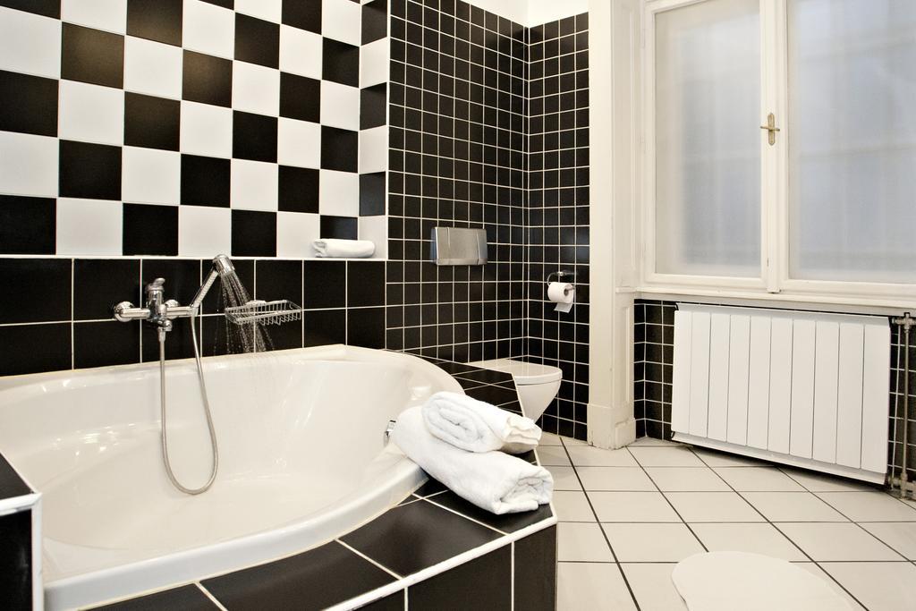 Diana Apartment On Vaci Utca Budapest Exterior photo