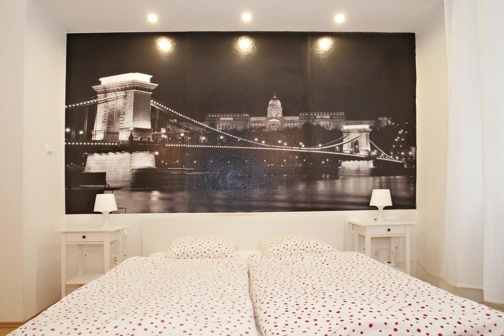 Diana Apartment On Vaci Utca Budapest Exterior photo
